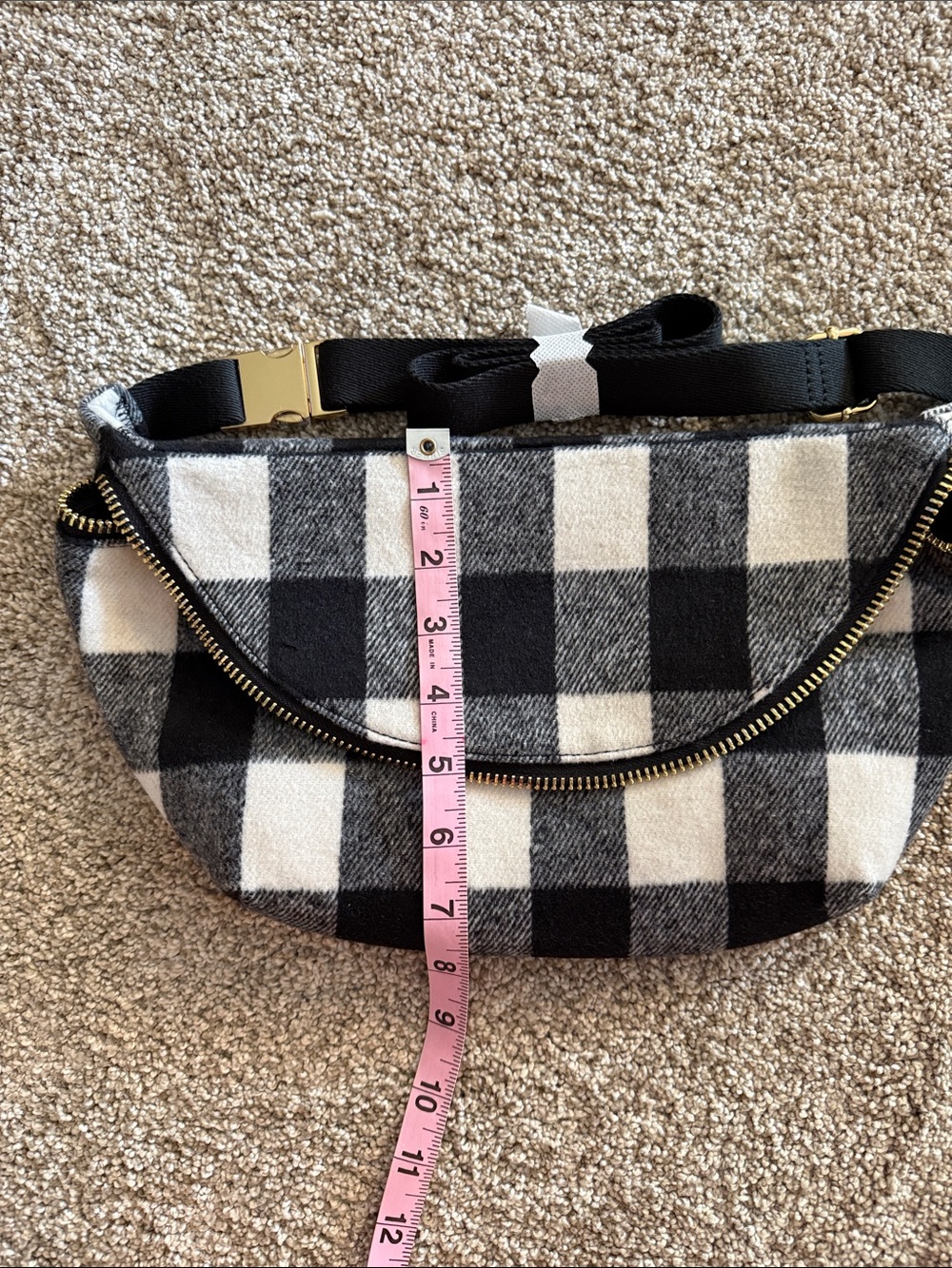 Stony Clover Lane Jumbo Fanny Pack, Noir Buffalo Plaid, NWT - Picture 12 of 16